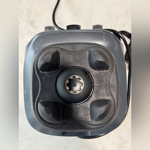 Jamba Appliances 2.4 hp Blender with 64 oz Jar, Grey (58910) - Picture 7 of 14